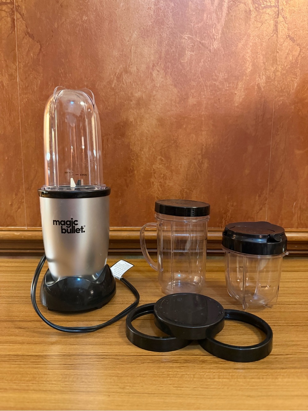 Magic Bullet Personal Blender MB1001B MBR-1101 Silver Base with Cups/Lids